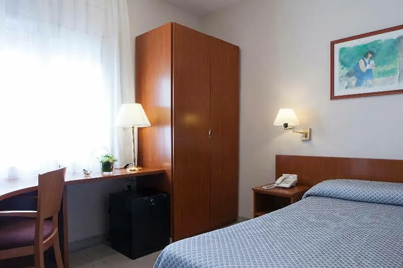 Bonanova Park Hotel Barcelona 2*,